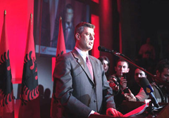 premier Kosowa