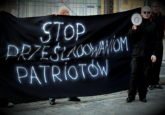 stop prześladowaniom patriotów