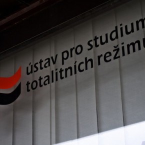 Czeski rząd czyści instytut badań nad totalitaryzmami z niewygodnych osób