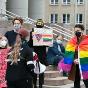 Litwa ułatwia zmianę imienia osobom "transpłciowym"