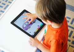 Holandia: Nowe szkoły z iPadami zamiast tablic i nauczycieli. "Przełom" w szkolnictwie?