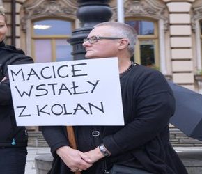 Zagraniczne organizacje sfinansowały polskie feministki