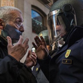 Hiszpania: protesty przeciwko ustawie ograniczającej wolność zgromadzeń