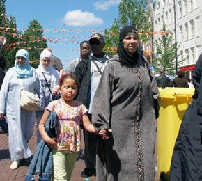 Muzułmanie z Amsterdamu obawiają się normalizacji "islamofobii"