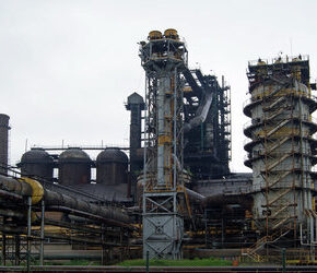 Pogotowie strajkowe w hutach ArcelorMittal Poland