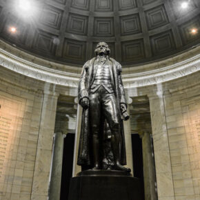 Nowy Jork usunął statuę Thomasa Jeffersona