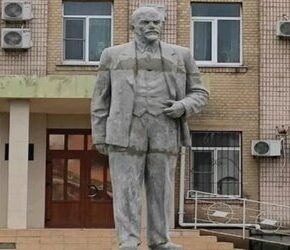 Na okupowanych ukraińskich terenach stanął pomnik Lenina