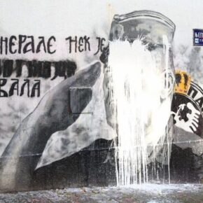 Lewica i Amerykanie atakują mural z Ratko Mladiciem