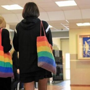 Holandia sfinansowała kampanię LGBT w szkołach w Mołdawii