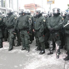 Zieloni krytykują policję, ale wzywają do rozpędzania demonstracji "koronasceptyków"