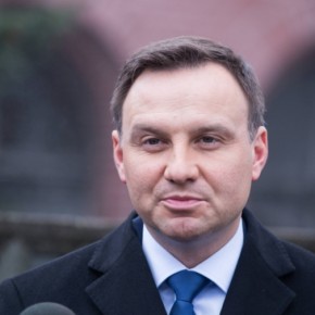 Andrzej Duda wycofuje się z przedwyborczych obietnic