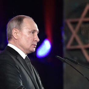 Putin krytykował "antysemityzm" i "ksenofobię"