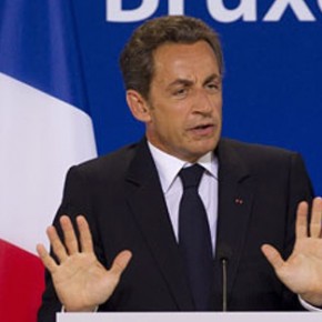 Sarkozy na politycznym aucie