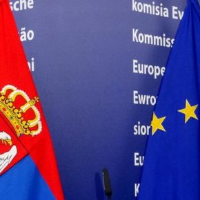 Serbowie pierwszy raz sprzeciwiają się wejściu do Unii Europejskiej