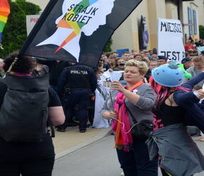 "Stop Bzdurom" znów miesza wśród skrajnej lewicy