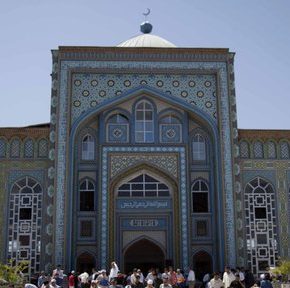 Imamowie w Tadżykistanie nie znają islamu