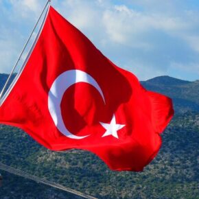 Turecki konsulat oczekuje tylko nowych darów